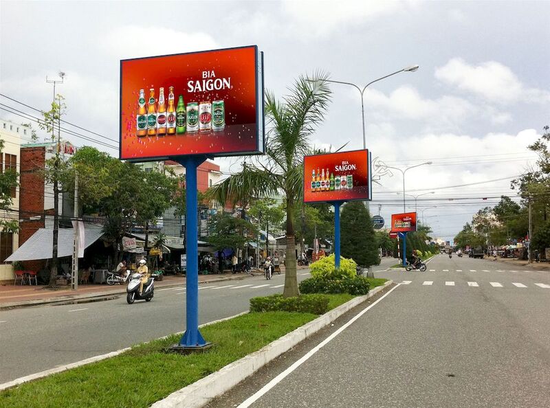 Biển quảng cáo tầm thấp (Nhà chờ xe bus, Biển hộp đèn, Treo banner phướn)